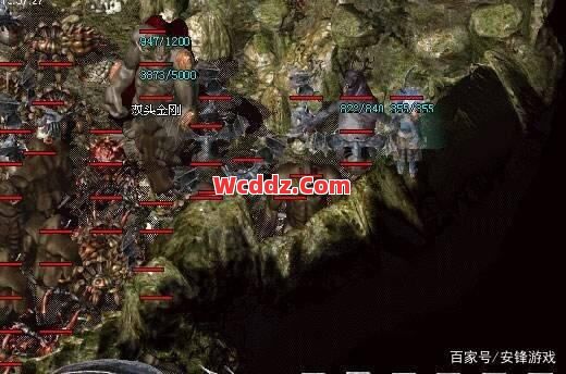 传奇SF中怎么攻打赤月恶魔呢